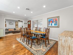 1919 Ansbury Drive, Houston TX 77018