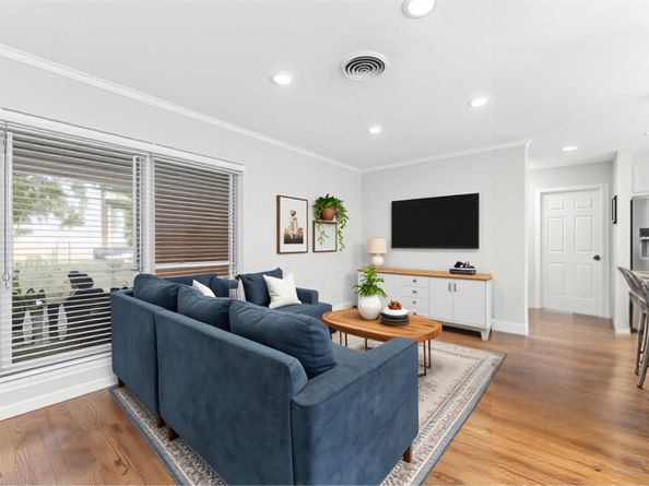 1919 Ansbury Drive, Houston TX 77018