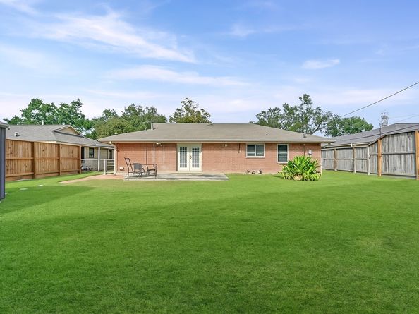 1919 Ansbury Drive, Houston TX 77018