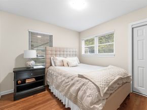 1919 Ansbury Drive, Houston TX 77018