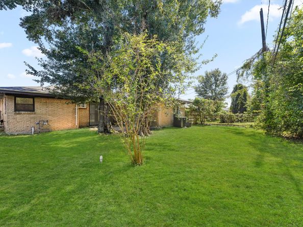 9711 Bertwood Street, Houston TX 77016