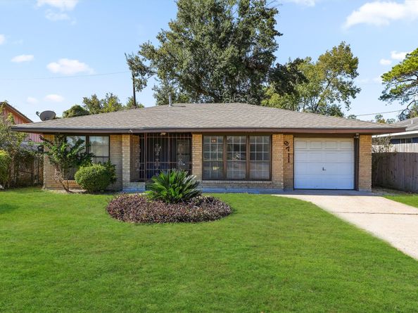 9711 Bertwood Street, Houston TX 77016