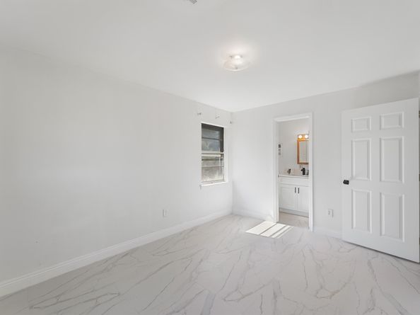 9711 Bertwood Street, Houston TX 77016