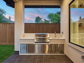 1330 Richelieu Lane, Houston TX 77018