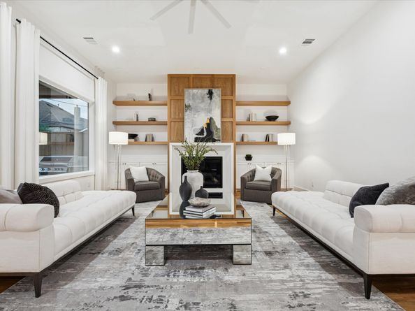 1330 Richelieu Lane, Houston TX 77018