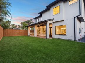 1330 Richelieu Lane, Houston TX 77018