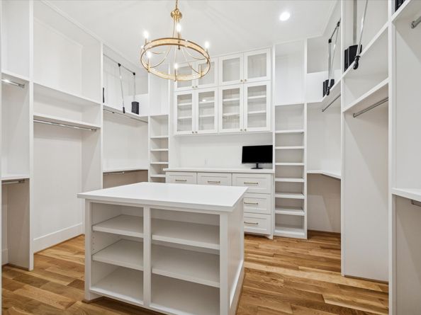 1330 Richelieu Lane, Houston TX 77018