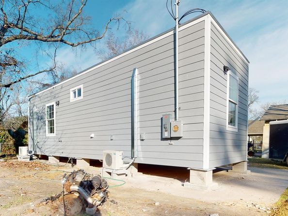 9325 Grady Street, Houston TX 77016