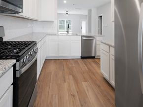 6245 Wedgewood Hills Drive, Conroe TX 77304