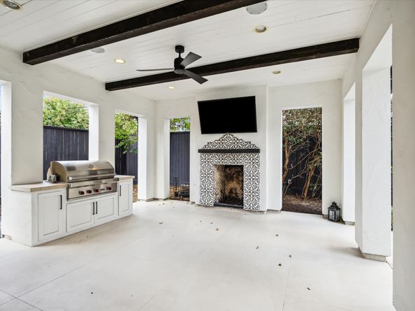 3214 Westheimer Road, Houston TX 77098