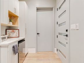 1025 Wakefield Drive, Houston TX 77018