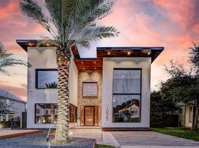 1025 Wakefield Drive, Houston TX 77018