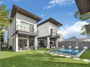 1025 Wakefield Drive, Houston TX 77018