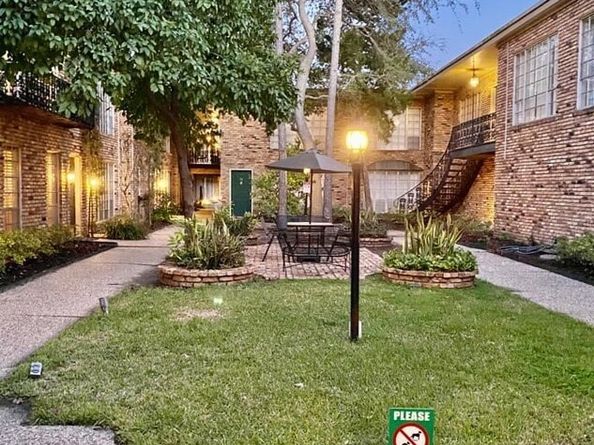 2503 Mccue Road 5, Houston TX 77056