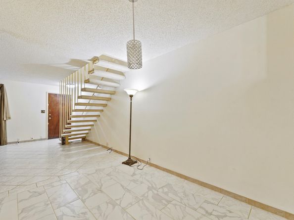 2503 Mccue Road 5, Houston TX 77056