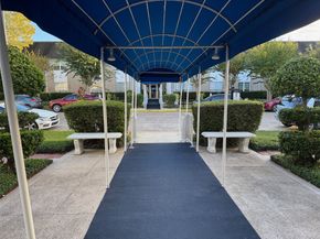 2700 Bellefontaine Street B8, Houston TX 77025