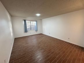 2700 Bellefontaine Street B8, Houston TX 77025