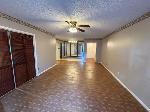 2700 Bellefontaine Street B8, Houston TX 77025