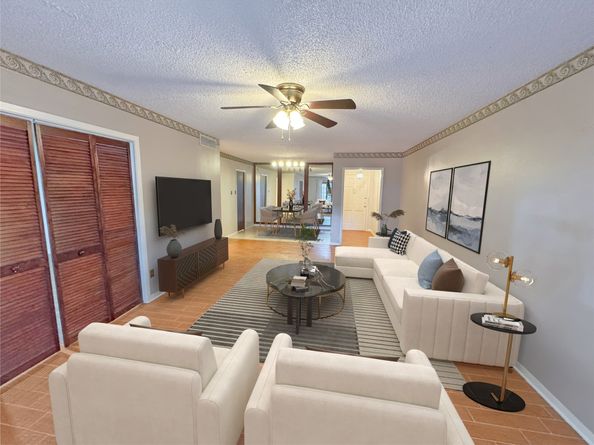 2700 Bellefontaine Street B8, Houston TX 77025