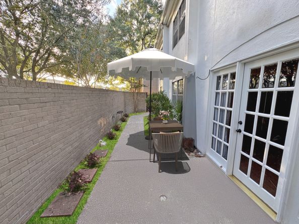 2700 Bellefontaine Street B8, Houston TX 77025