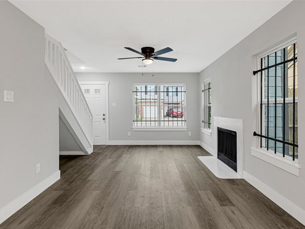 7050 Inwood Park Drive 113, Houston TX 77088