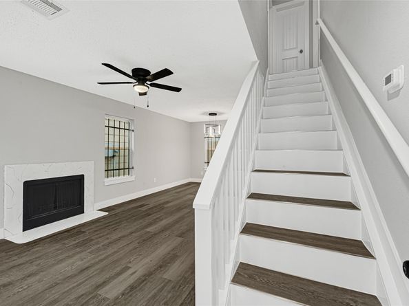 7050 Inwood Park Drive 113, Houston TX 77088