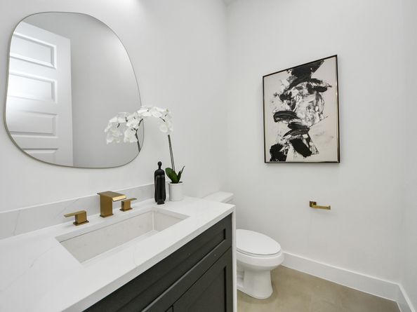 7911 Lynette Street, Houston TX 77028