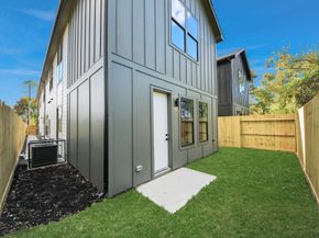 7911 Lynette Street, Houston TX 77028