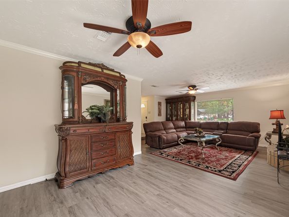 92 S Waxberry Road, Spring TX 77381