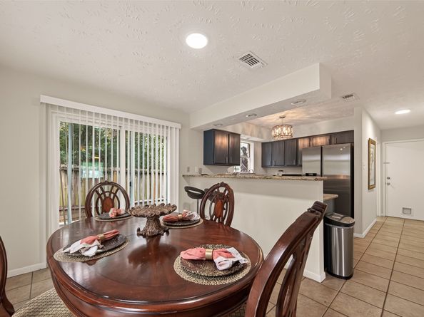 92 S Waxberry Road, Spring TX 77381