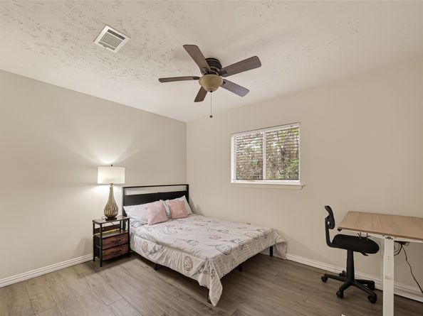 92 S Waxberry Road, Spring TX 77381