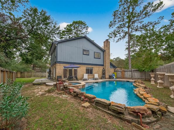 92 S Waxberry Road, Spring TX 77381