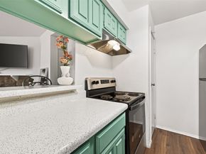 6001 Reims Road 908, Houston TX 77036