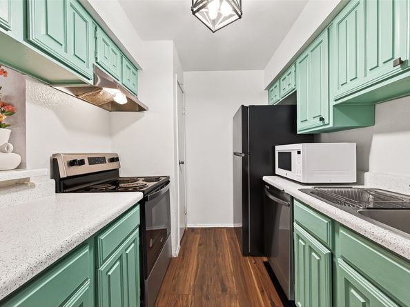 6001 Reims Road 908, Houston TX 77036