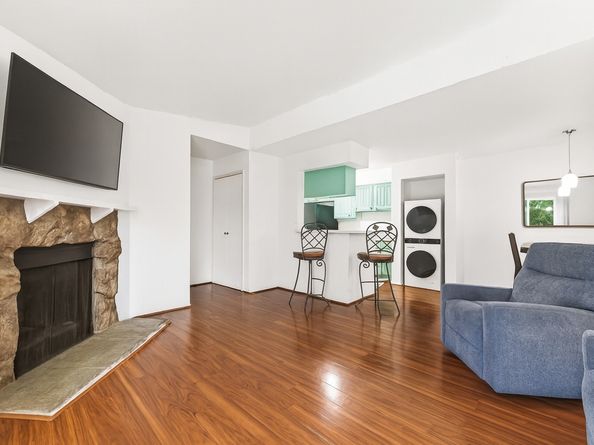 6001 Reims Road 908, Houston TX 77036