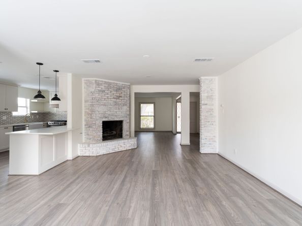 10110 Bob White Drive, Houston TX 77096