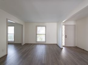 10110 Bob White Drive, Houston TX 77096