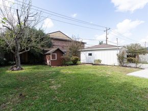 10110 Bob White Drive, Houston TX 77096