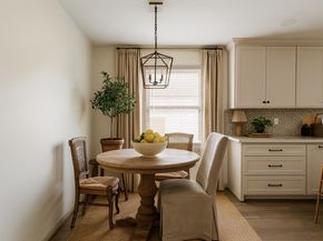 10110 Bob White Drive, Houston TX 77096