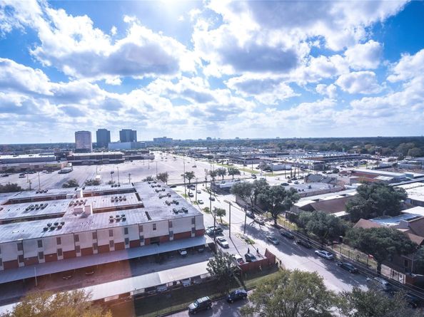 7520 Hornwood Drive 1003, Houston TX 77036