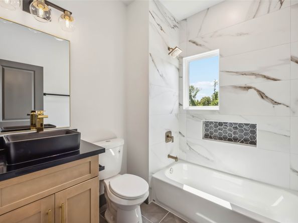 8115 Jeffrey Street A/B, Houston TX 77028