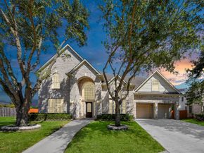 5803 Parkdale Court, Sugar Land TX 77479