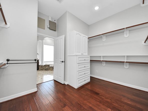 5803 Parkdale Court, Sugar Land TX 77479
