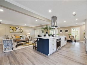 5026 Saxon Drive, Houston TX 77092