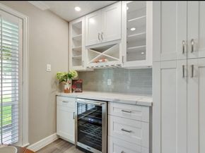 5026 Saxon Drive, Houston TX 77092