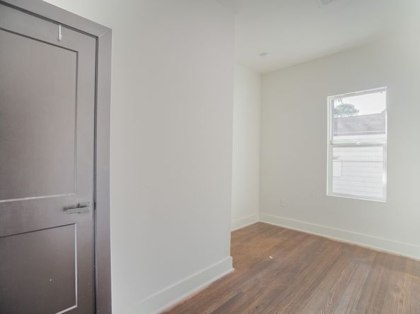 7305 Capitol Street, Houston TX 77011