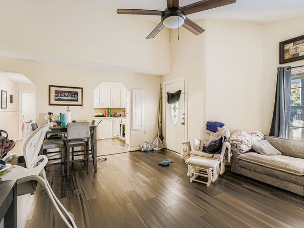 726 Mcdaniel Street, Houston TX 77022