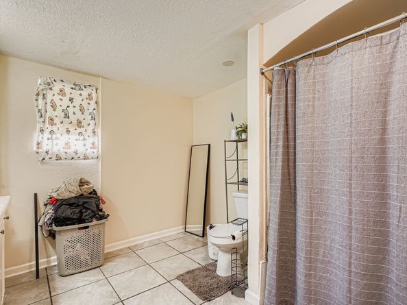 726 Mcdaniel Street, Houston TX 77022