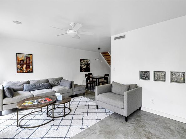 5878 Valley Forge Drive 149, Houston TX 77057