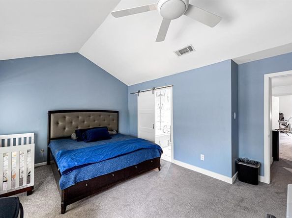 5878 Valley Forge Drive 149, Houston TX 77057